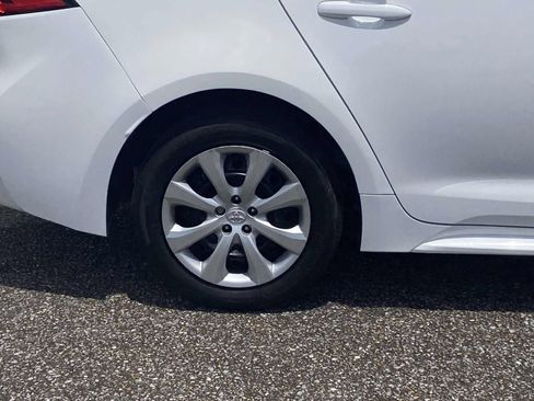 Used 2024 Toyota Corolla LE FWD image 9