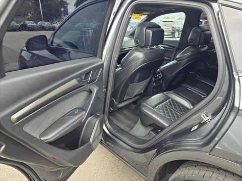 Used 2023 Audi SQ5 Premium Plus w/ Premium Plus Package image 17