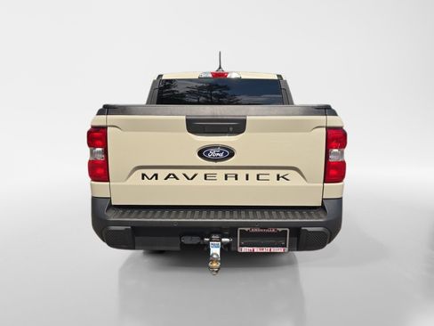 Used 2025 Ford Maverick XLT w/ XLT Luxury Package AWD/4WD image 4