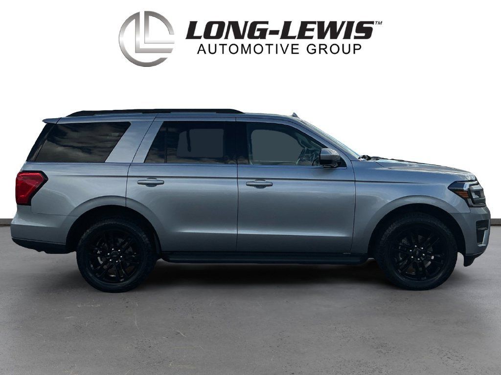 Certified 2024 Ford Expedition XLT RWD image 8