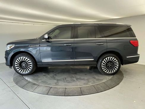 Used 2021 Lincoln Navigator Black Label AWD/4WD image 2