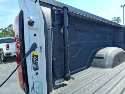 Used 2024 GMC Sierra 2500 Denali Ultimate AWD/4WD image 6