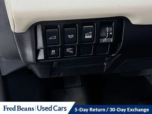 Used 2022 Subaru Ascent Limited w/ Technology Package AWD/4WD image 14
