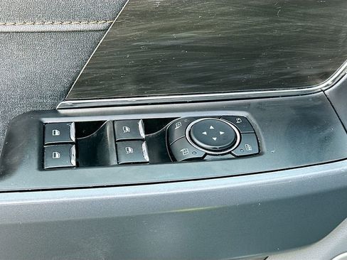 Used 2024 Ford F150 Lariat image 18