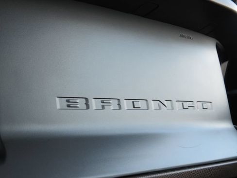 Used 2021 Ford Bronco Outer Banks AWD/4WD image 23