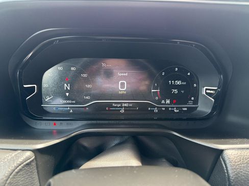Used 2022 GMC Yukon XL Denali AWD/4WD image 33