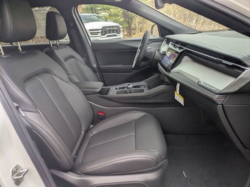 New 2026 Jeep Cherokee Limited image 29