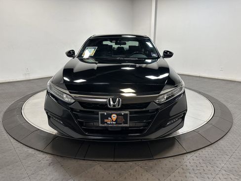 Used 2019 Honda Accord Sport image 4