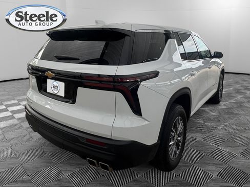 Certified 2024 Chevrolet Traverse LS FWD image 5