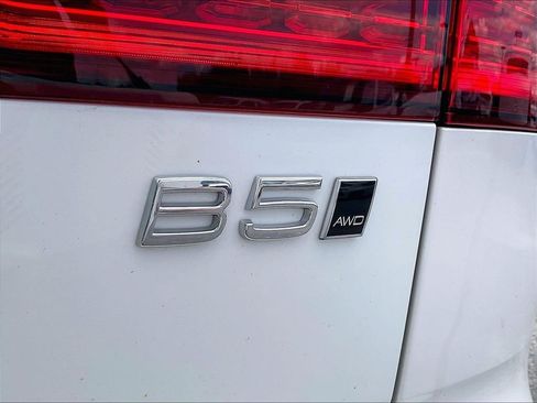 Used 2025 Volvo V60 B5 Cross Country Plus w/ Protection Package Premier AWD/4WD image 27