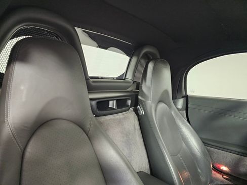 Used 2005 Porsche Boxster Base image 11