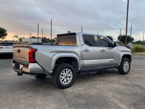 Used 2024 Toyota Tacoma SR5 RWD image 5