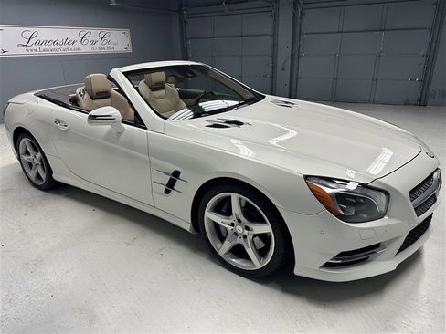 Used 2014 Mercedes-Benz SL 550 image 7