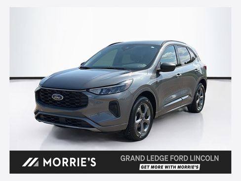 Used 2024 Ford Escape ST-Line w/ Tech Pack #1 AWD/4WD image 1