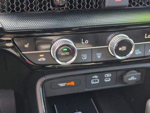 Used 2023 Honda CR-V Sport Touring image 17