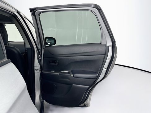 Used 2025 Mitsubishi Outlander Sport SE image 28