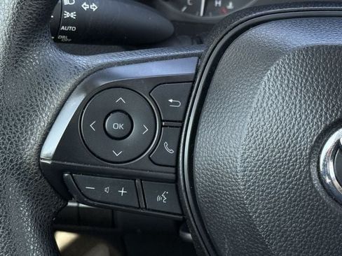 Used 2025 Toyota Corolla LE FWD image 14
