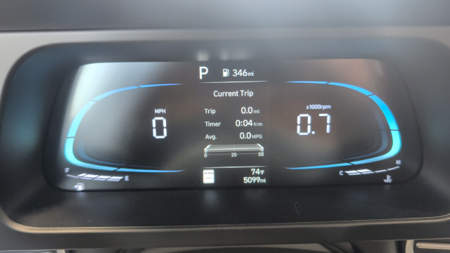 Certified 2025 Hyundai Elantra Sport FWD image 16