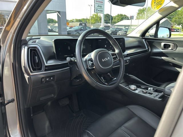 Used 2025 Kia Sorento EX AWD/4WD image 33