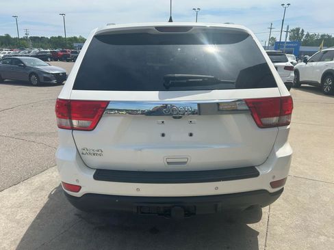 Used 2011 Jeep Grand Cherokee Laredo AWD/4WD image 6