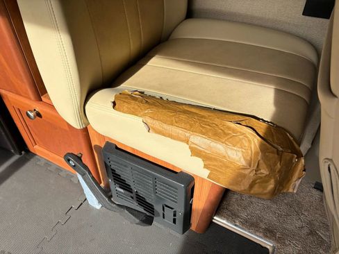 Used 2012 Chevrolet Express 2500 w/ Power Package image 31