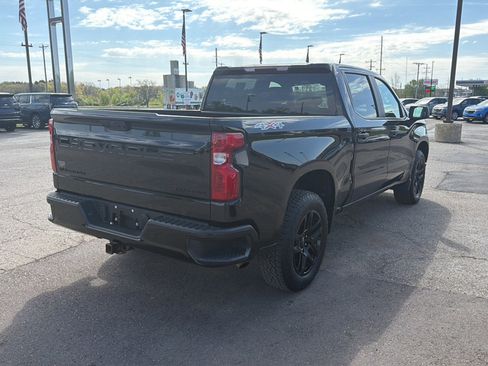 Used 2023 Chevrolet Silverado 1500 Custom w/ LPO, Dark Essentials Package AWD/4WD image 4