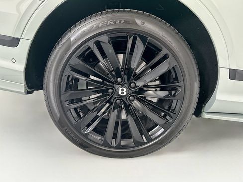 Used 2023 Bentley Bentayga Speed AWD/4WD image 32