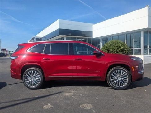 New 2026 Buick Enclave Avenir image 3