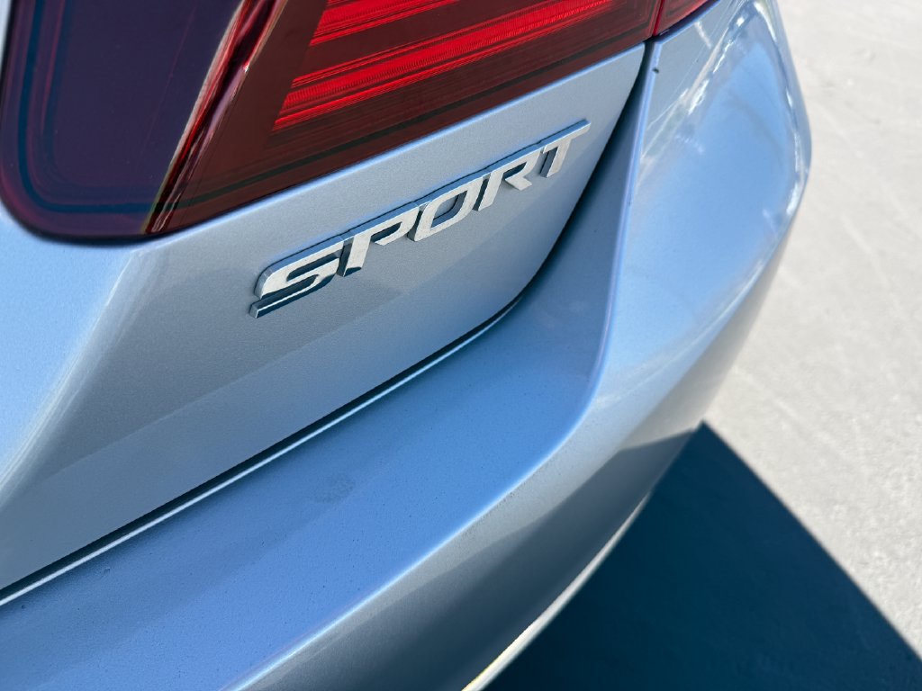 Used 2016 Honda Accord Sport image 5