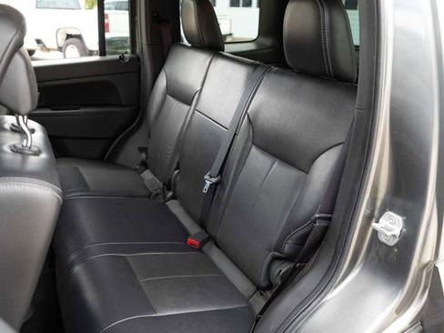 Used 2012 Jeep Liberty Sport AWD/4WD image 14