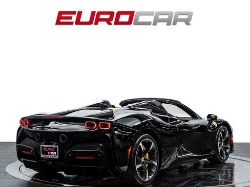 Used 2024 Ferrari SF90 Spider AWD/4WD image 6