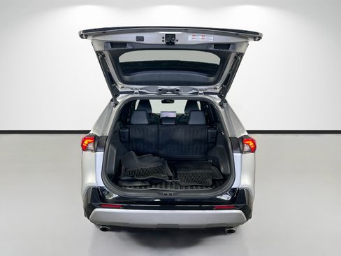 Used 2024 Toyota RAV4 XSE image 28
