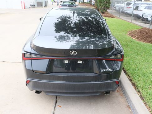 Used 2024 Lexus IS 300 w/ Premium Package RWD image 9