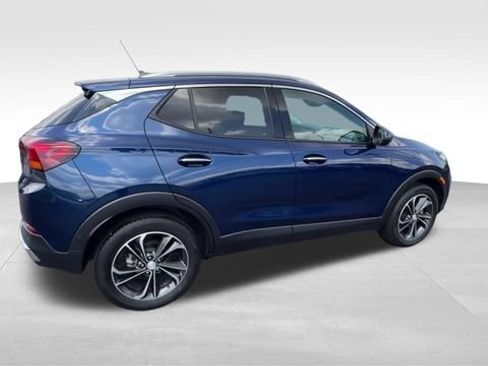 Certified 2023 Buick Encore GX Essence w/ Advanced Technology Package FWD image 8