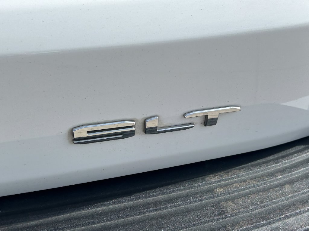 Used 2023 GMC Yukon XL SLT AWD/4WD image 13