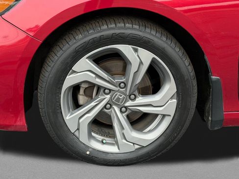 Used 2019 Honda Accord EX image 13
