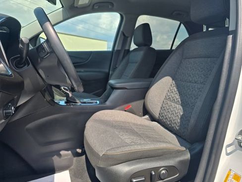 Used 2024 Chevrolet Equinox LT w/ LPO, Floor Liner Package AWD/4WD image 10