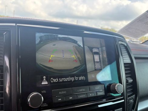 Used 2023 Nissan Titan PRO-4X w/ Pro-4x Convenience Package image 20