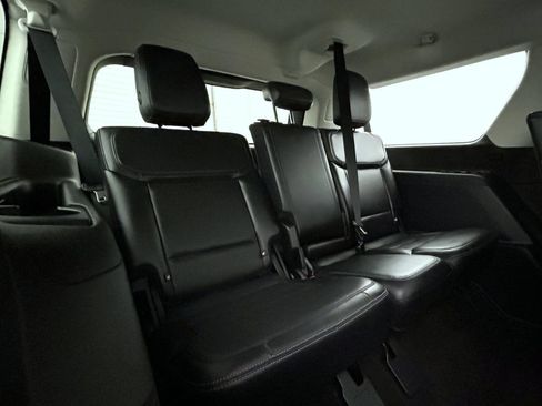 Used 2025 Ford Expedition Max Platinum AWD/4WD image 19