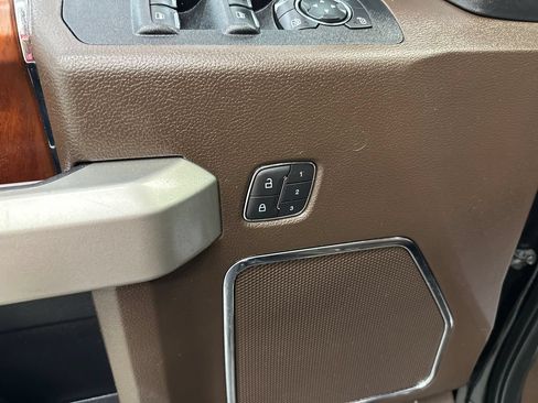 Used 2020 Ford F150 King Ranch AWD/4WD image 12