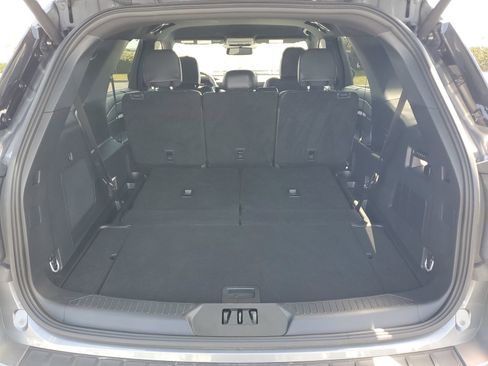 Certified 2025 Ford Explorer ST-Line w/ Premium Package AWD/4WD image 6