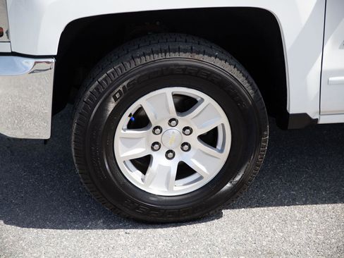 Used 2018 Chevrolet Silverado 1500 LT image 10