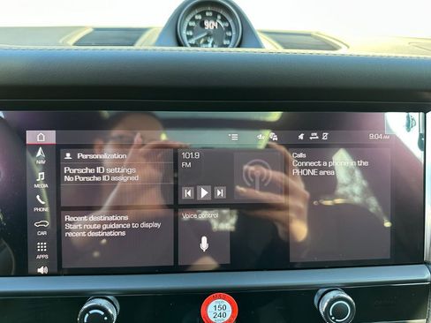 Used 2026 Porsche Macan image 27