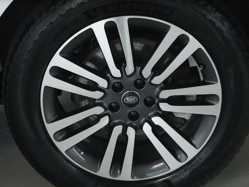 Used 2024 Land Rover Range Rover SE AWD/4WD image 37