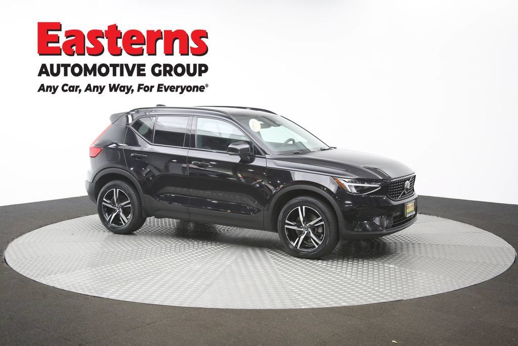 Used 2024 Volvo XC40 B5 Core AWD/4WD image 50