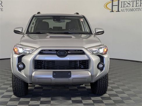 Used 2024 Toyota 4Runner TRD Off-Road image 3