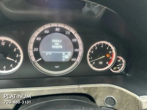Used 2010 Mercedes-Benz E 350 4MATIC Sedan image 9
