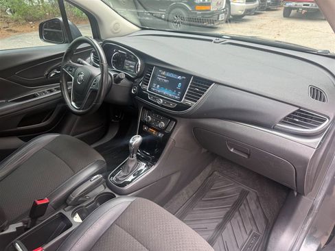 Used 2018 Buick Encore Preferred AWD/4WD image 17