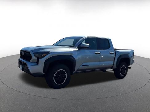 Used 2025 Toyota Tacoma TRD Off-Road AWD/4WD image 8