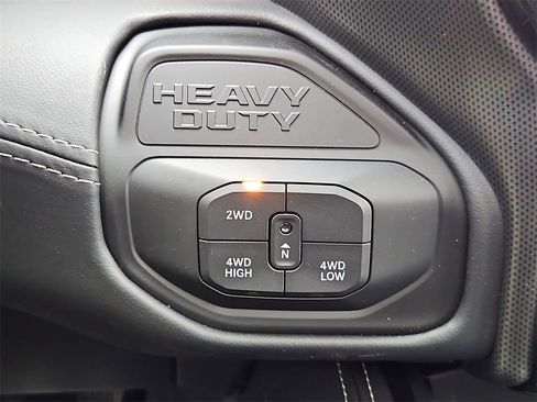 New 2026 RAM 2500 Limited image 30